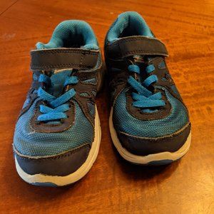 Nike Revolution 2